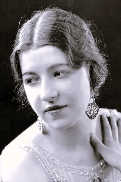 Colleen Foy