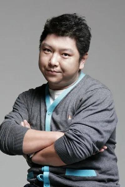 Tong Liya