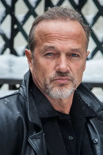 Jon Viar