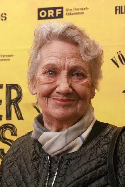 Dominik Warta