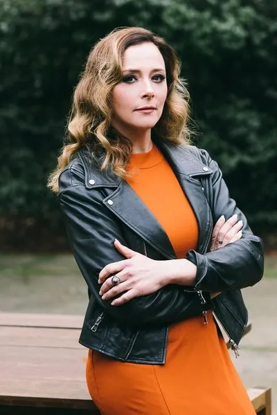 Karen Austin