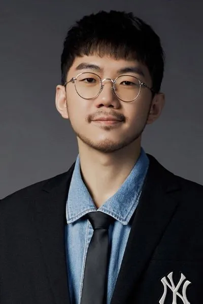 Baomu Zhongyang