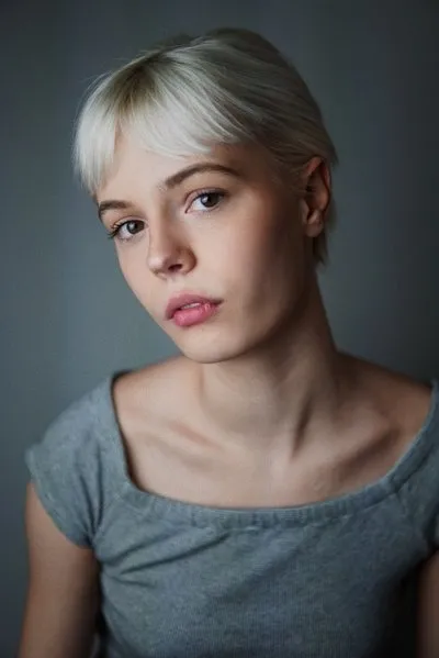 Larisa Bell