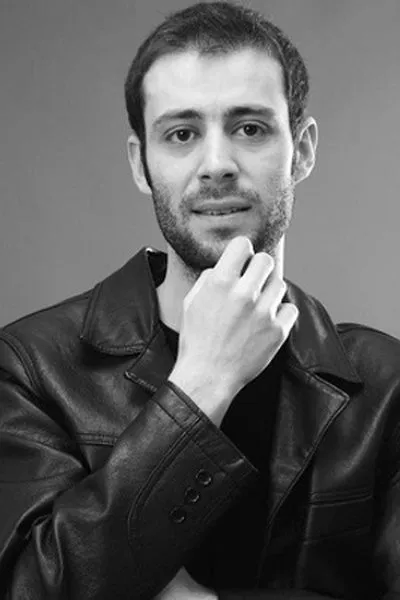 Ozan Ayhan