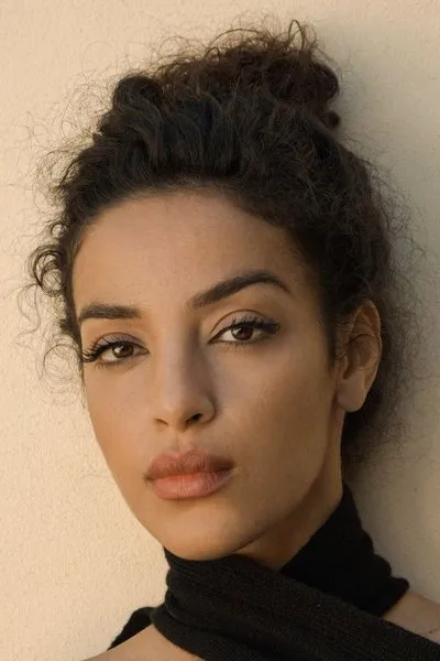 Maria-Claudia Nova