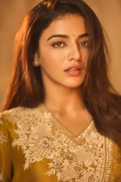 Wamiqa Gabbi