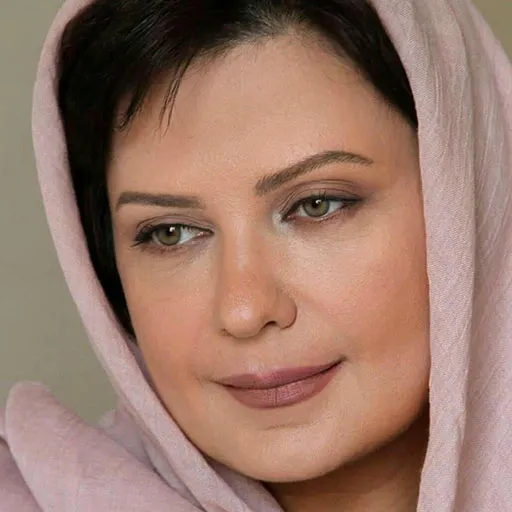 لعیا زنگنه
