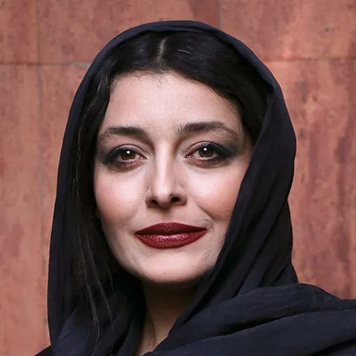 ساره بیات