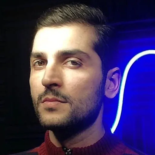 نیما نادری