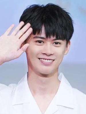 Eliot Chang