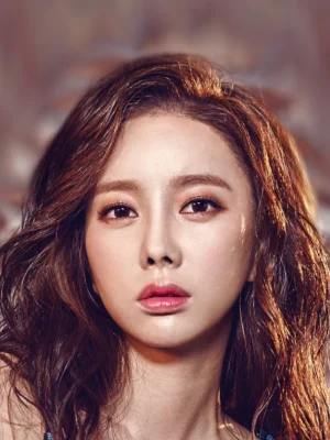 Han So Young