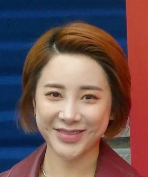 Seo In Young